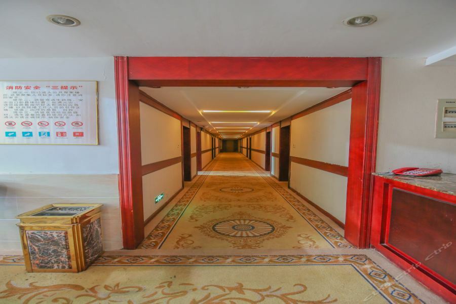 Luchi Hotel Luyang  Экстерьер фото